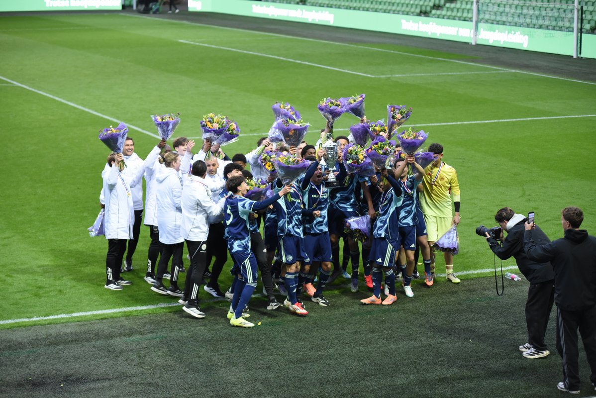 Fotoreportage bekerfinale FC Groningen o17 - Ajax o17