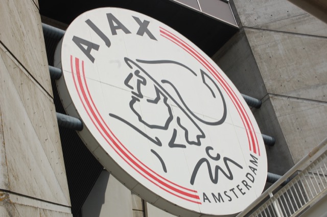 Ajax Volgt FC Groningen-Spelmaker Valente